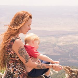 Meet your Posher, Elise